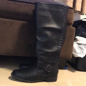 Tall / Long Black Zip-Up Boots